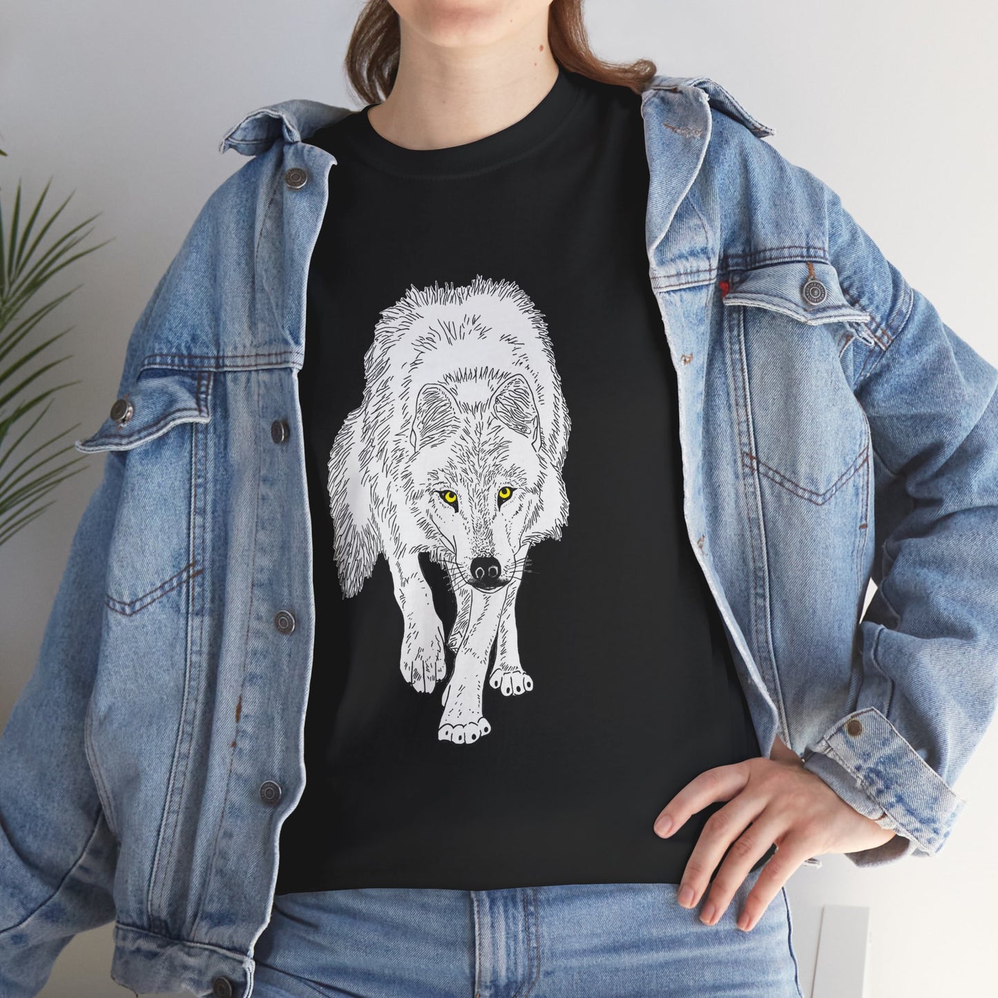 Stalking Wolf  - T‑Shirt Dark Background