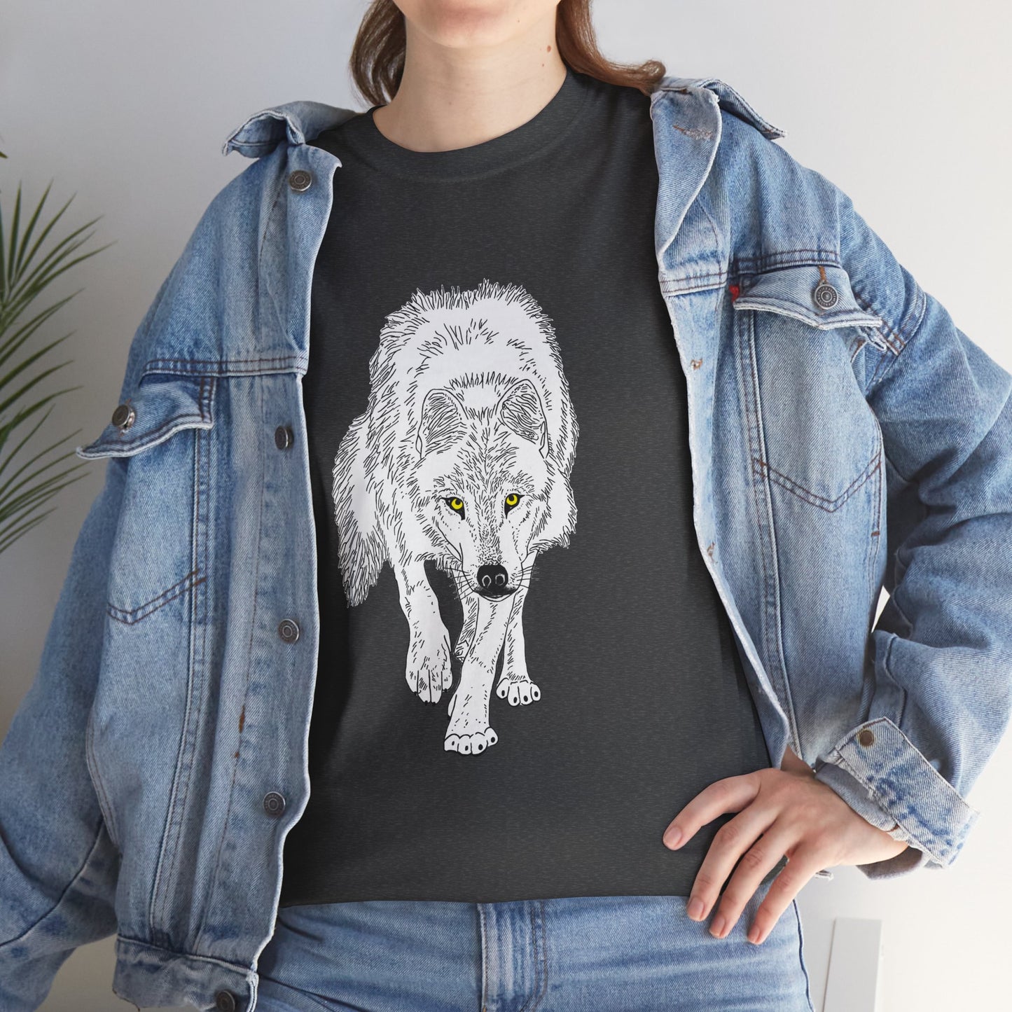 Stalking Wolf  - T‑Shirt Dark Background