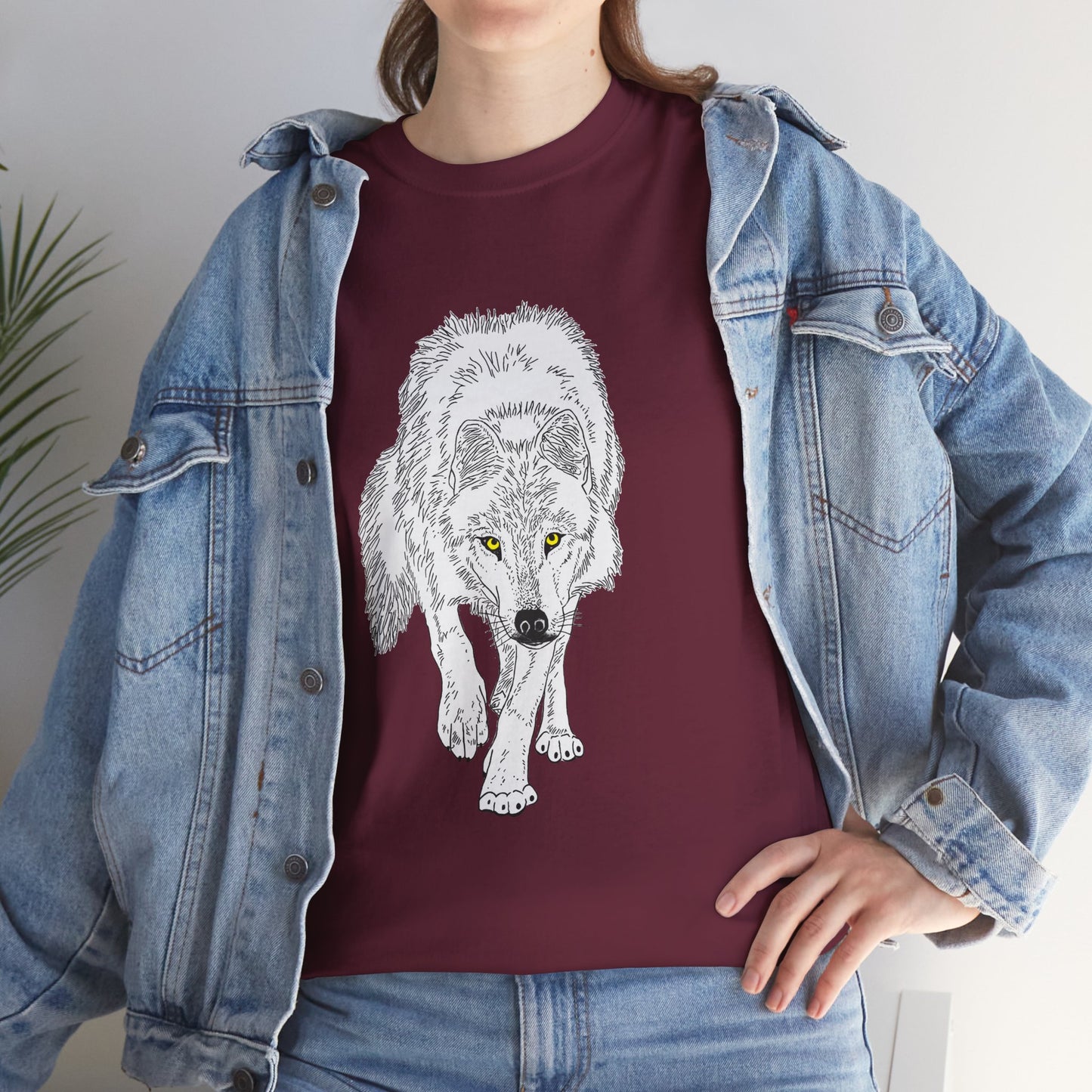 Stalking Wolf  - T‑Shirt Dark Background