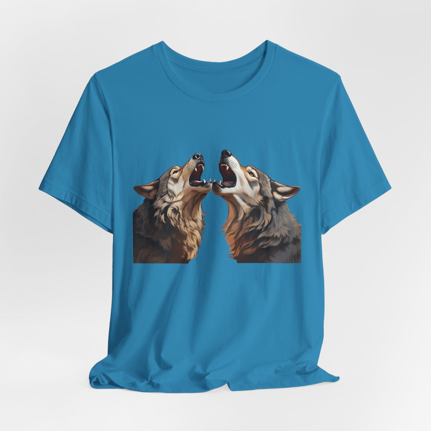 Dualing Wolf Howls - T‑Shirt