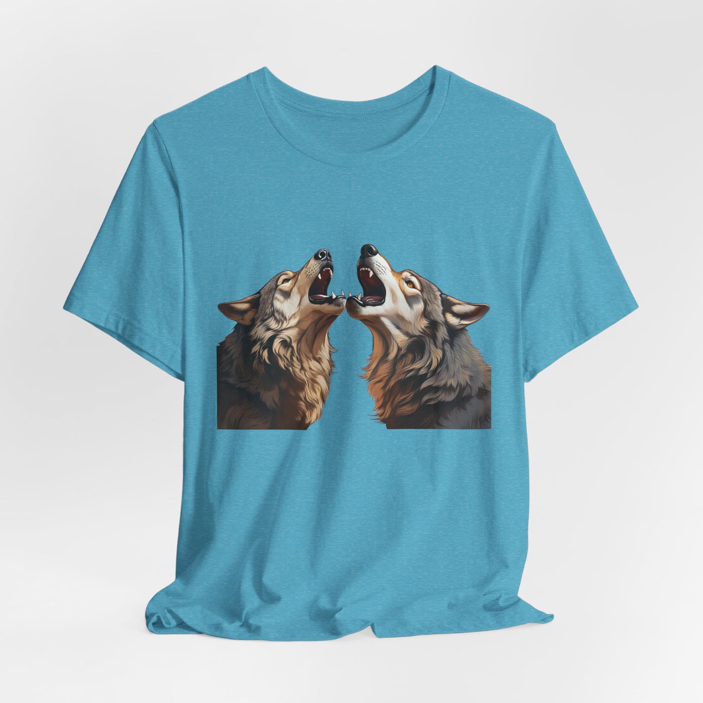 Dualing Wolf Howls - T‑Shirt