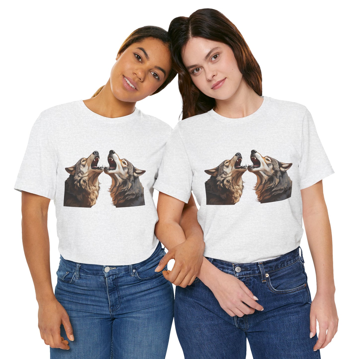 Dualing Wolf Howls - T‑Shirt