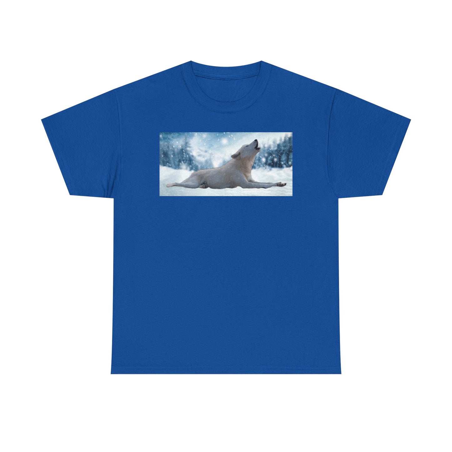 Howling Arctic Wolf in snow -T‑Shirt