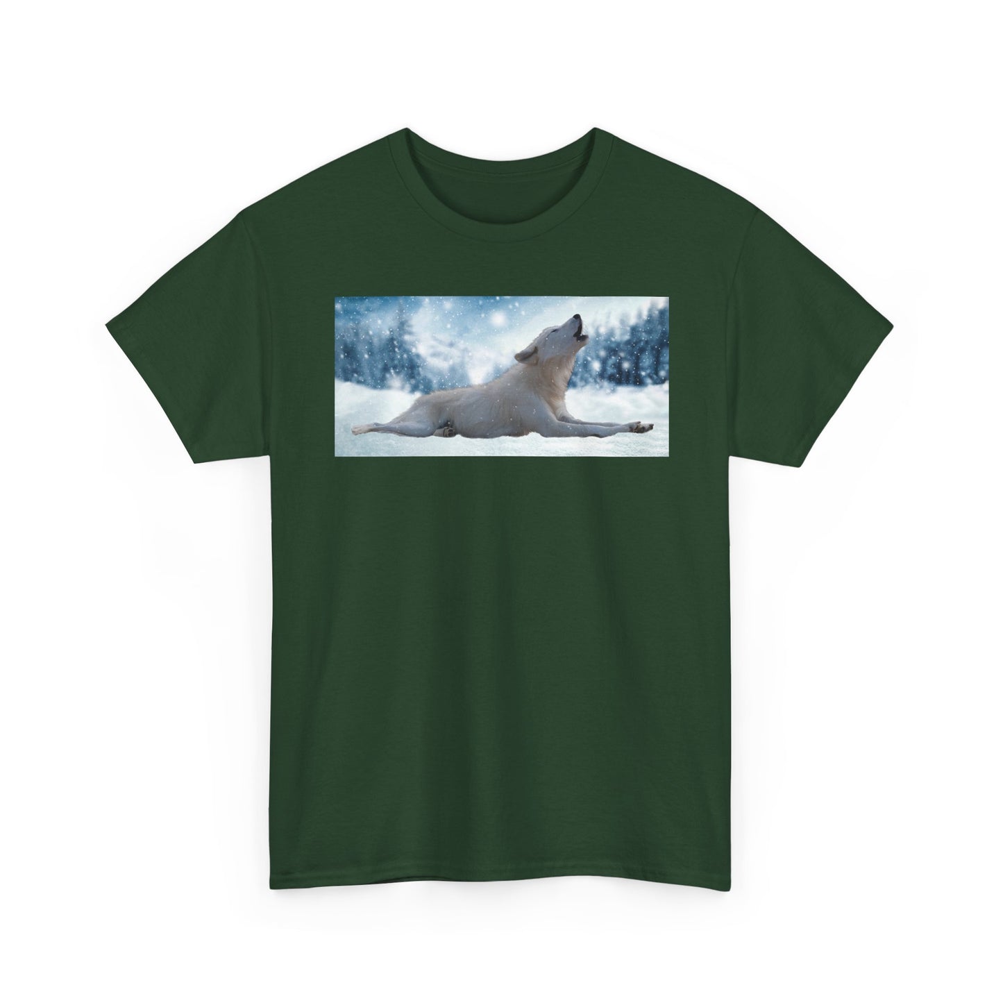 Howling Arctic Wolf in snow -T‑Shirt